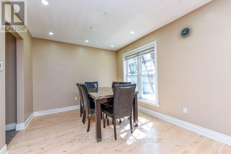 163 SIMMONS BOULEVARD, Brampton (Madoc), Ontario, L6V3Y2