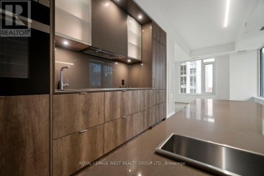 1310 - 11 YORKVILLE AVENUE Toronto (Annex) Ontario photo 17