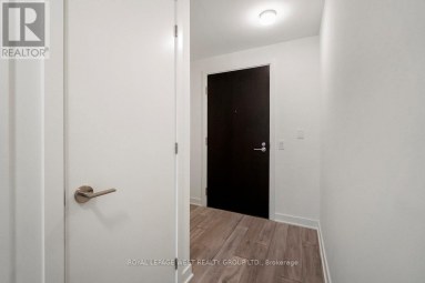 1310 - 11 YORKVILLE AVENUE Toronto (Annex) Ontario photo 5