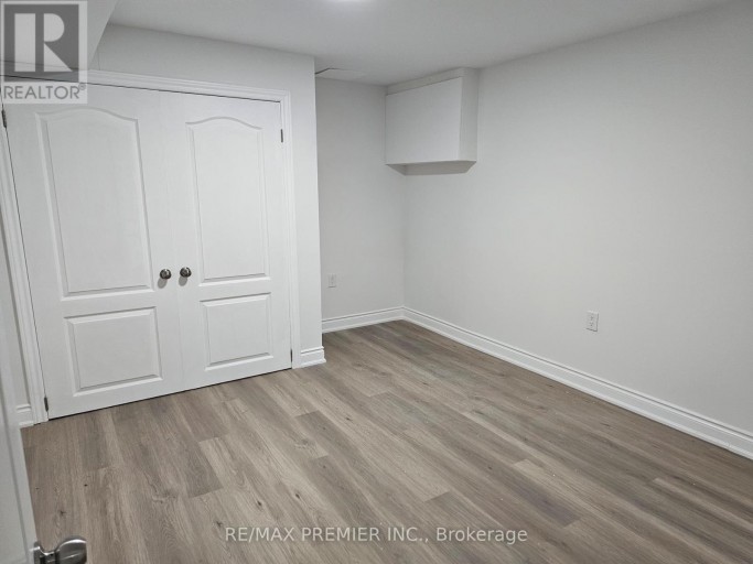 B - BASEMENT - 16 VINEYARD COURT, Vaughan (East Woodbridge), Ontario, L4L5M3