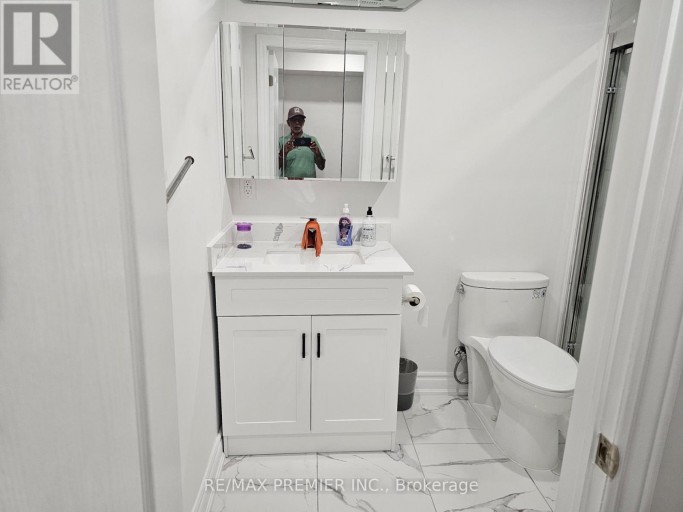B - BASEMENT - 16 VINEYARD COURT, Vaughan (East Woodbridge), Ontario, L4L5M3