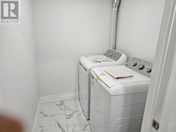B - BASEMENT - 16 VINEYARD COURT, Vaughan (East Woodbridge), Ontario, L4L5M3