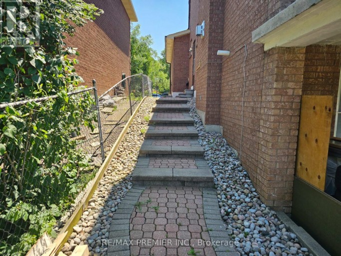 B - BASEMENT - 16 VINEYARD COURT, Vaughan (East Woodbridge), Ontario, L4L5M3
