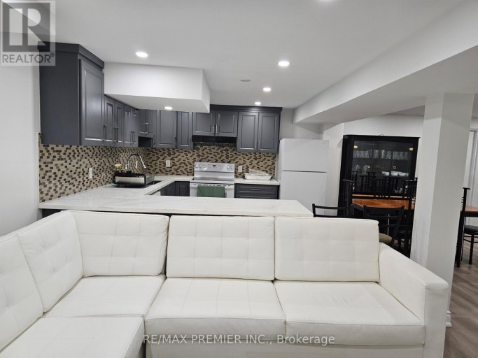 B - BASEMENT - 16 VINEYARD COURT, Vaughan (East Woodbridge), Ontario, L4L5M3