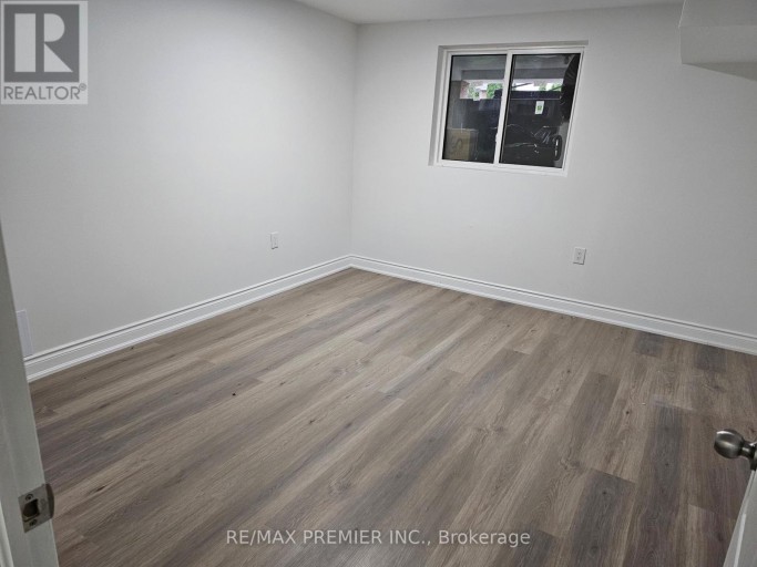 B - BASEMENT - 16 VINEYARD COURT, Vaughan (East Woodbridge), Ontario, L4L5M3
