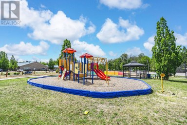 13 HURON CIRCLE Wasaga Beach Ontario photo 11