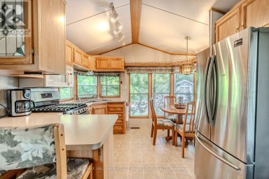 13 HURON CIRCLE Wasaga Beach Ontario photo 4