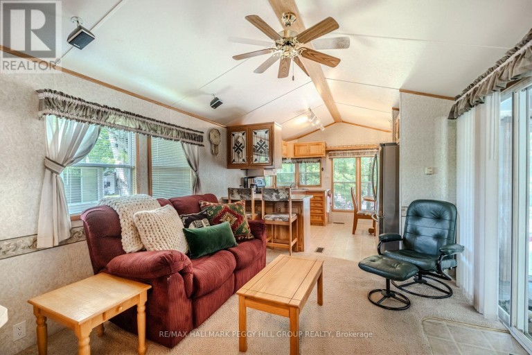 13 HURON CIRCLE, Wasaga Beach, Ontario, L9Z1X7