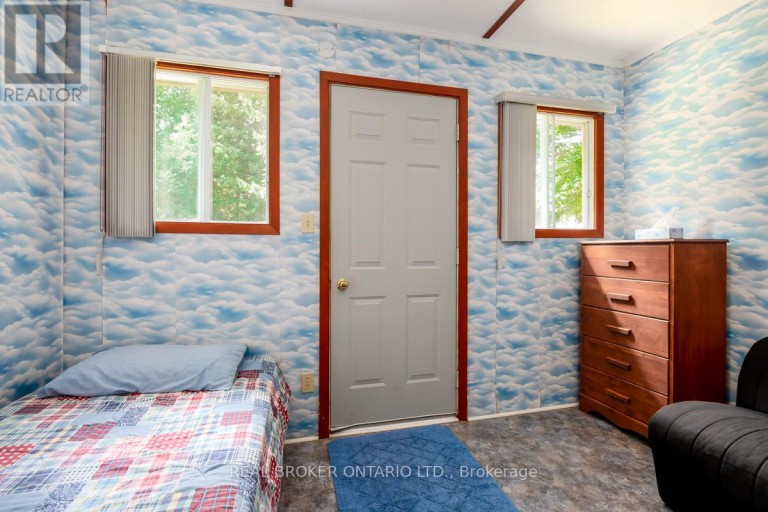 70 IVY LANE, Orillia, Ontario, L3V6H1