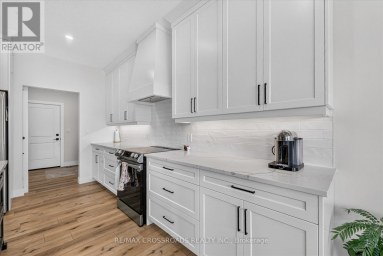 11 MCTAVISH CRESCENT Huron-Kinloss Ontario photo 12