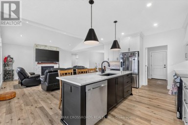 11 MCTAVISH CRESCENT Huron-Kinloss Ontario photo 13