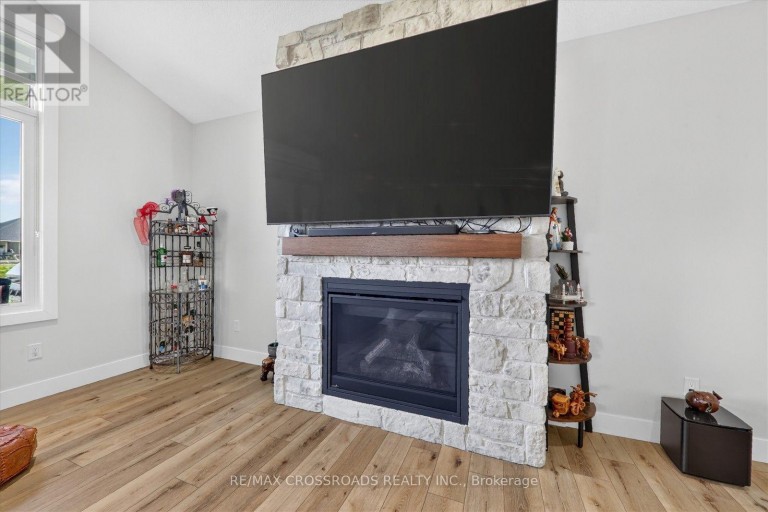 11 MCTAVISH CRESCENT, Huron-Kinloss, Ontario, N0G2R0