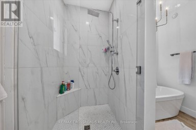 11 MCTAVISH CRESCENT Huron-Kinloss Ontario photo 22