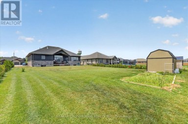 11 MCTAVISH CRESCENT Huron-Kinloss Ontario photo 37