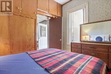 49 WELL STREET Stratford Ontario photo 10