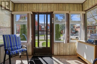 49 WELL STREET Stratford Ontario photo 4