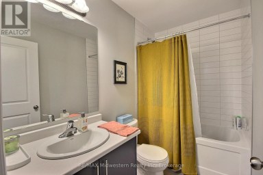 35 - 287 CHAPEL HILL DRIVE Kitchener Ontario photo 10