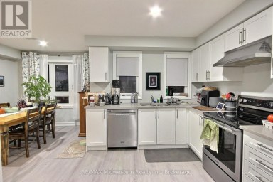 35 - 287 CHAPEL HILL DRIVE Kitchener Ontario photo 4
