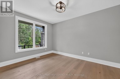 UPPER - 929 7TH LINE Innisfil (Alcona) Ontario photo 11