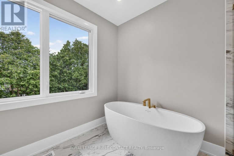 UPPER - 929 7TH LINE, Innisfil (Alcona), Ontario, L9S4G1