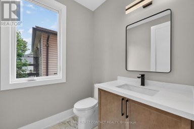 UPPER - 929 7TH LINE Innisfil (Alcona) Ontario photo 19