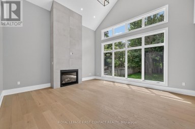 UPPER - 929 7TH LINE Innisfil (Alcona) Ontario photo 9
