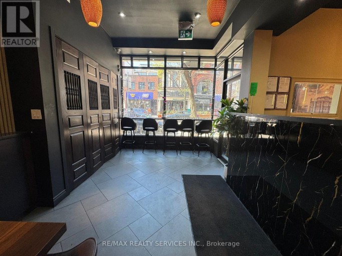 755 QUEEN STREET E, Toronto (South Riverdale), Ontario, M4M1H3