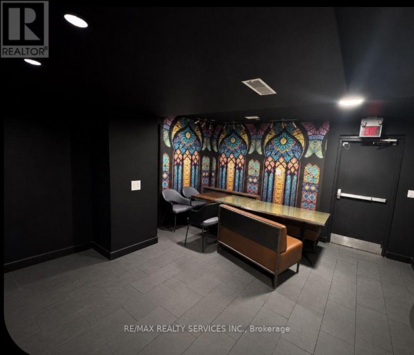 755 QUEEN STREET E, Toronto (South Riverdale), Ontario, M4M1H3