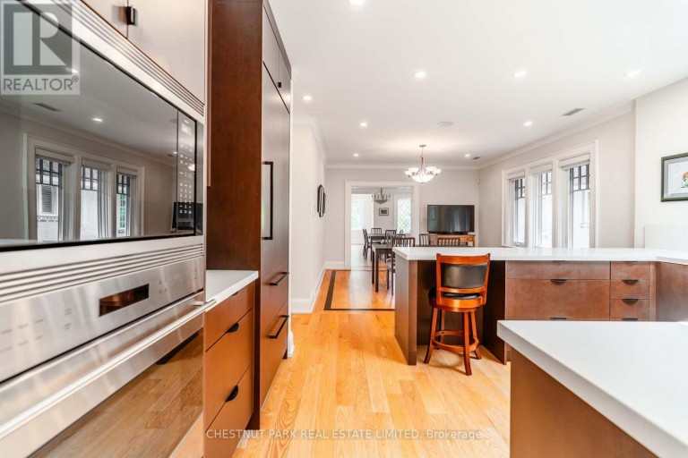 106 ROSEDALE HEIGHTS DRIVE, Toronto (Rosedale-Moore Park), Ontario, M4T1C6
