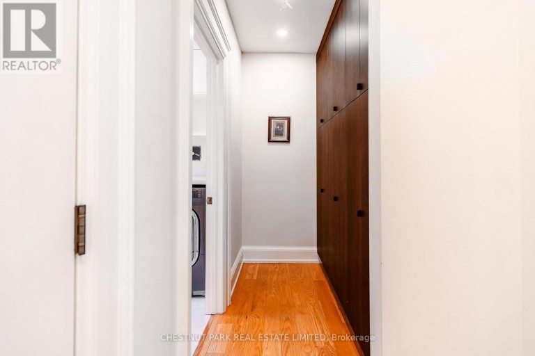 106 ROSEDALE HEIGHTS DRIVE, Toronto (Rosedale-Moore Park), Ontario, M4T1C6