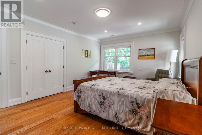 106 ROSEDALE HEIGHTS DRIVE, Toronto (Rosedale-Moore Park), Ontario, M4T1C6