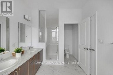 2048 CHRIS MASON STREET Oshawa (Kedron) Ontario photo 9