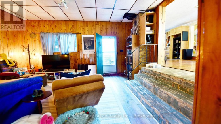 4 MILL STREET, Northern Bruce Peninsula, Ontario, N0H1W0