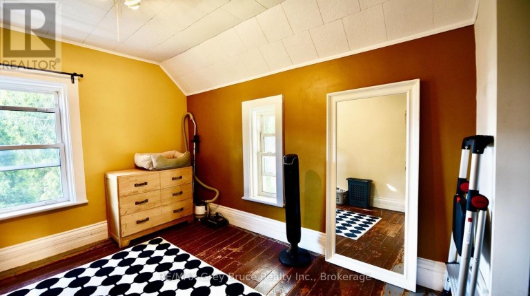 4 MILL STREET, Northern Bruce Peninsula, Ontario, N0H1W0