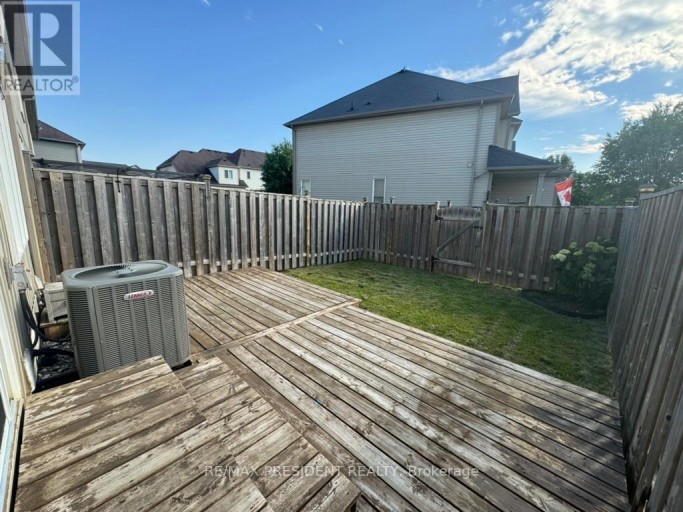 4 AVEDISIAN STREET, Brantford, Ontario, N3T0G8