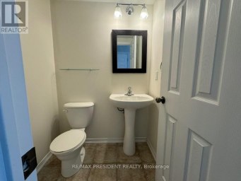 4 AVEDISIAN STREET Brantford Ontario photo 6