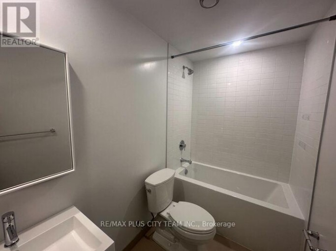 542 - 150 LOGAN AVENUE, Toronto (South Riverdale), Ontario, M4M0E4