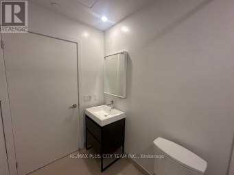 542 - 150 LOGAN AVENUE Toronto (South Riverdale) Ontario photo 8