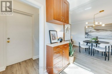 UPPER - 225 WOODVILLE AVENUE Toronto (East York) Ontario photo 15