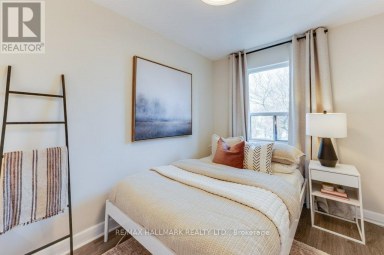 UPPER - 225 WOODVILLE AVENUE Toronto (East York) Ontario photo 29