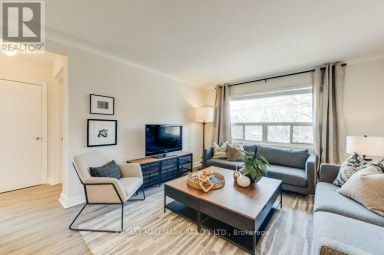 UPPER - 225 WOODVILLE AVENUE Toronto (East York) Ontario photo 3