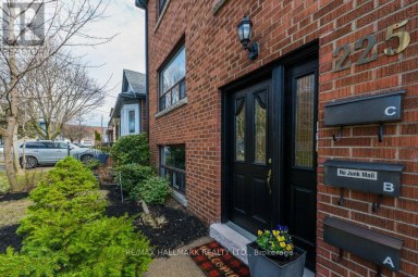 UPPER - 225 WOODVILLE AVENUE Toronto (East York) Ontario photo 39