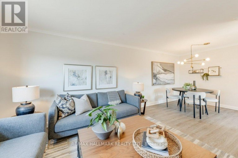 UPPER - 225 WOODVILLE AVENUE, Toronto (East York), Ontario, M4J2R4