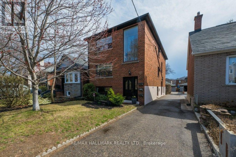 UPPER - 225 WOODVILLE AVENUE, Toronto (East York), Ontario, M4J2R4