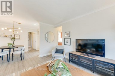 UPPER - 225 WOODVILLE AVENUE Toronto (East York) Ontario photo 6