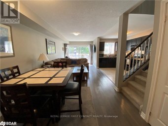 63 SYDENHAM Barrie (Georgian Drive) Ontario photo 2
