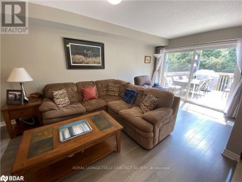 63 SYDENHAM Barrie (Georgian Drive) Ontario photo 4