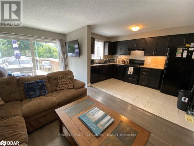 63 SYDENHAM, Barrie (Georgian Drive), Ontario, L4M6R5
