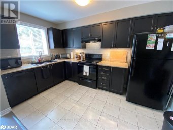 63 SYDENHAM Barrie (Georgian Drive) Ontario photo 7