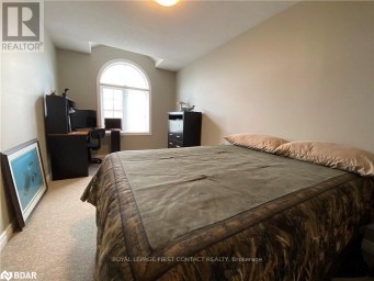 63 SYDENHAM Barrie (Georgian Drive) Ontario photo 9
